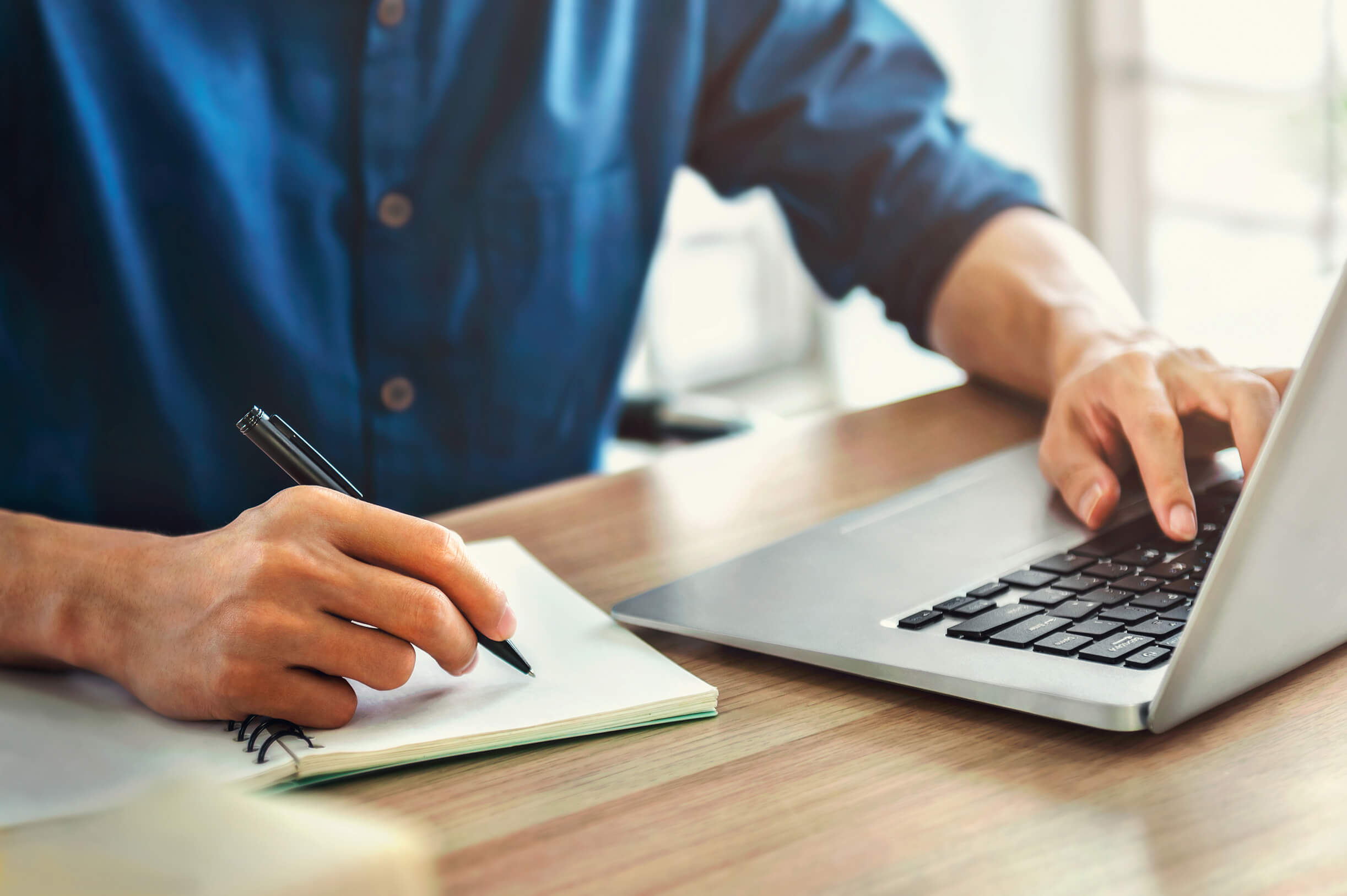 Man using a laptop computer